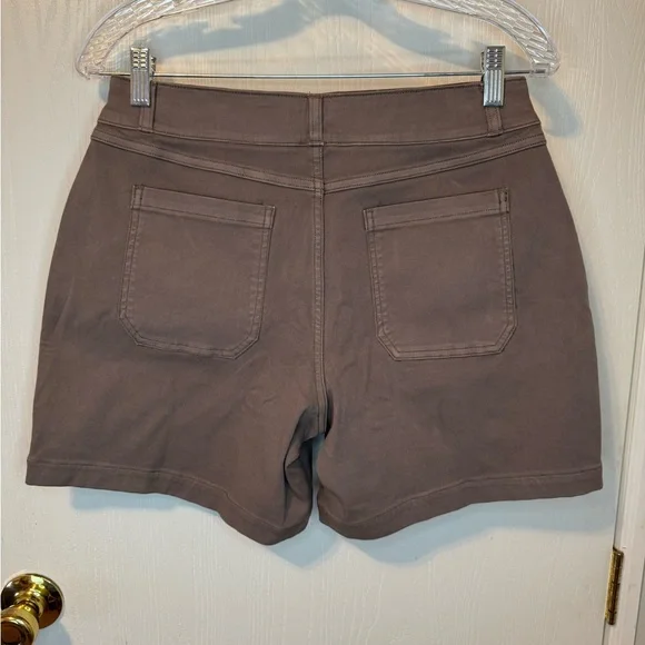New SPANX Women's Twill 6 inch Shorts Smoke Size Medium - Picture 4 of 5